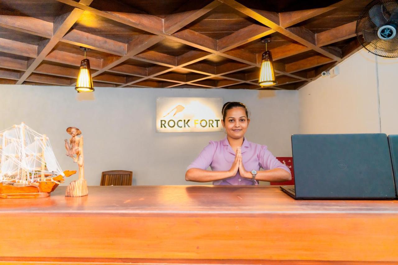Rock Fort Beach Resort Unawatuna Extérieur photo