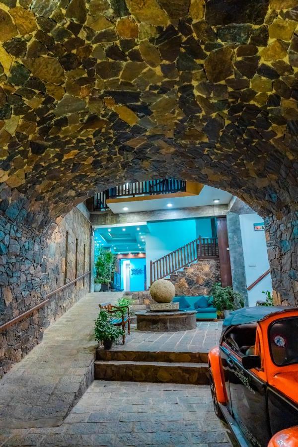 Rock Fort Beach Resort Unawatuna Extérieur photo